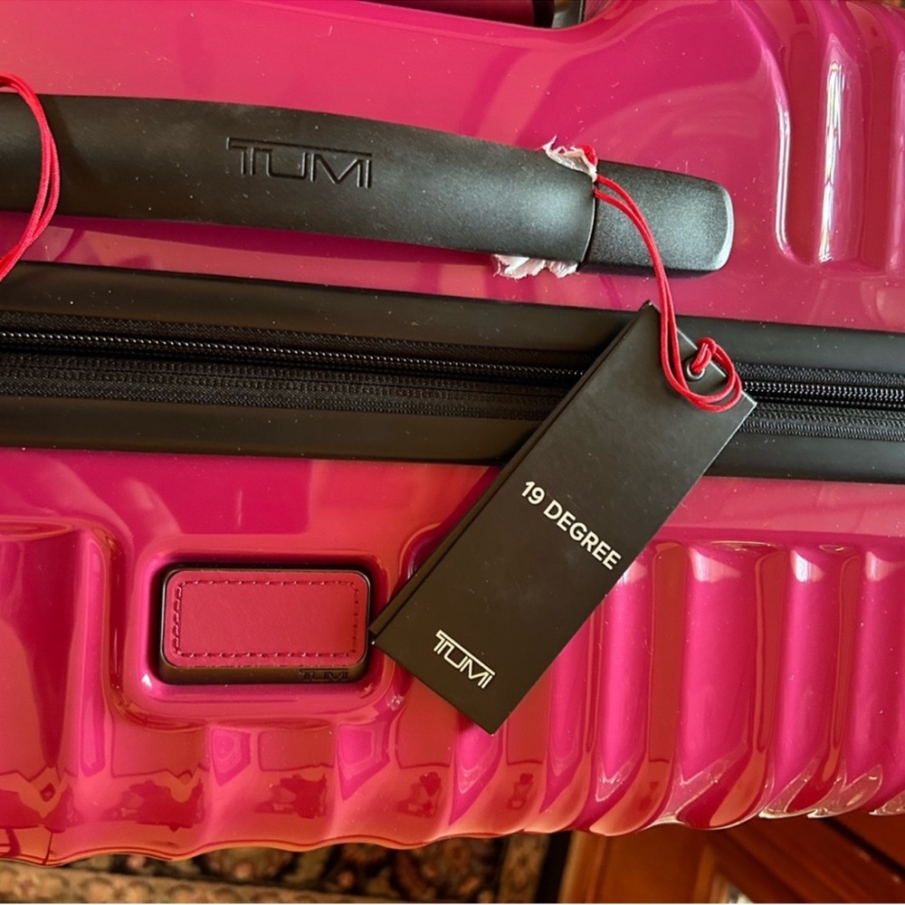 Tumi 19° extended trip for Wheel packing case. NWT. - Picture 7 of 16